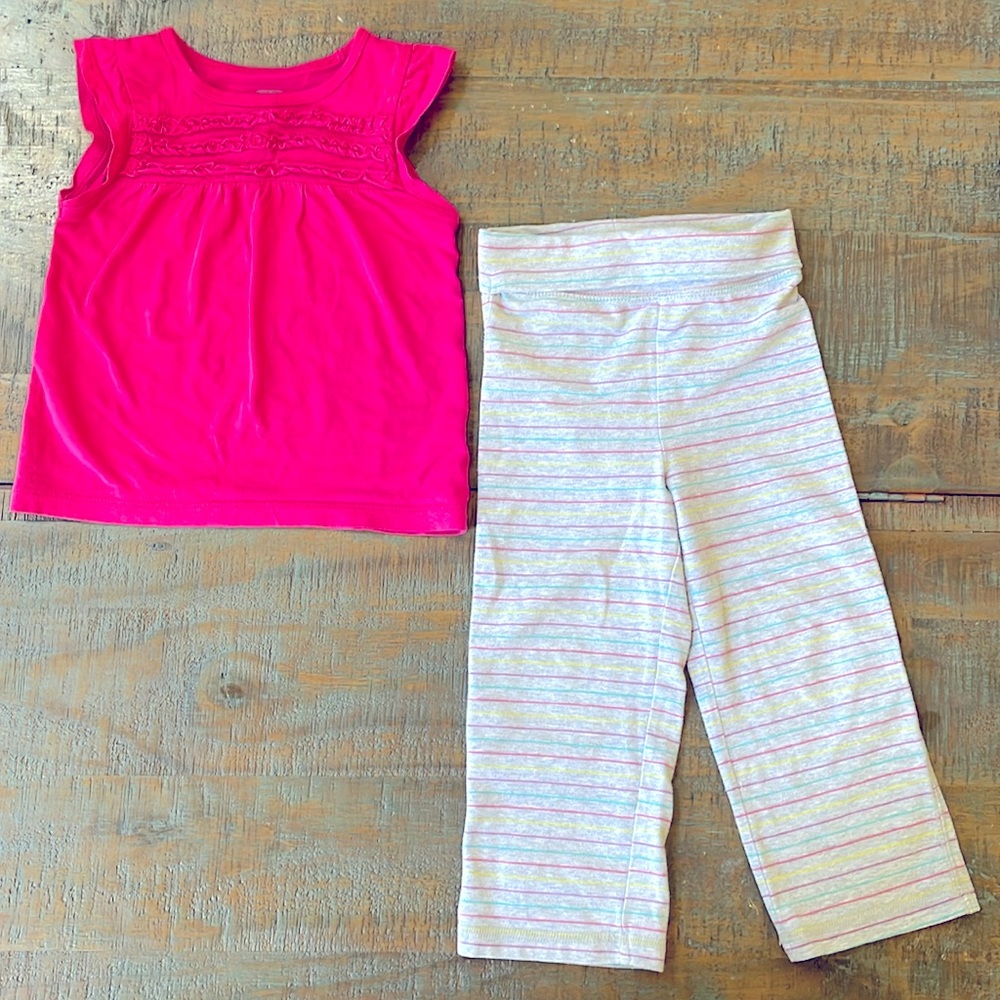 Carter’s and ciRco matching set for toddler girl summer time! 💕💐Size 2T. 24M.